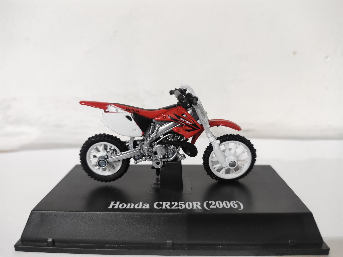 New Ray Toys 1:32 Honda CR 250