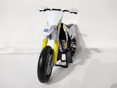 New Ray Toys 1:12 Husqvarna FS 450 Toy Model Supermoto