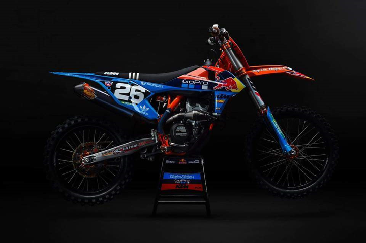 redbullgoprobluebike_2fc00863-